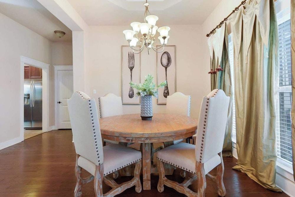 Spacious 3BR Condo in Ocean Springs