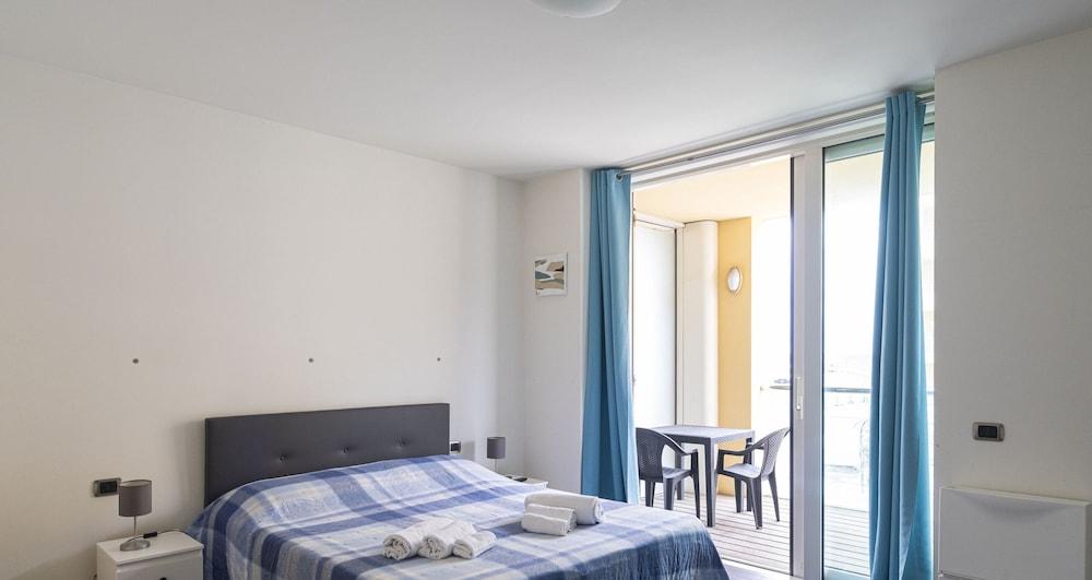 Sunny See Docklands Savona by Wonderful Italy