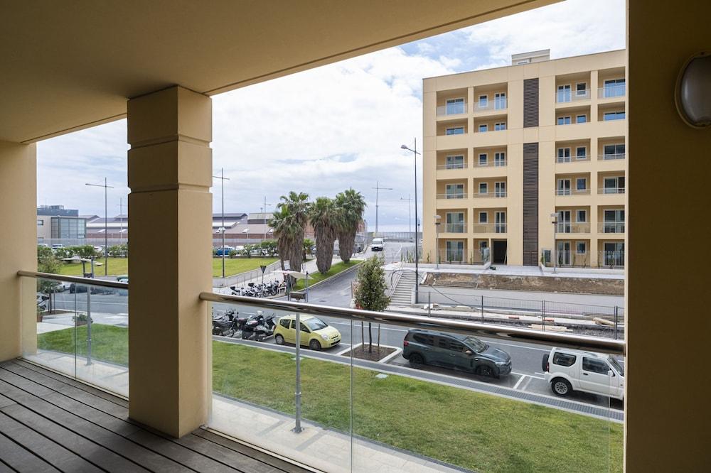 Sunny See Docklands Savona by Wonderful Italy