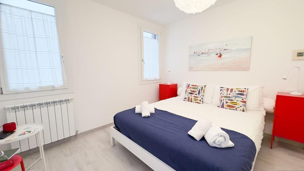 Maison De La Brodeuse