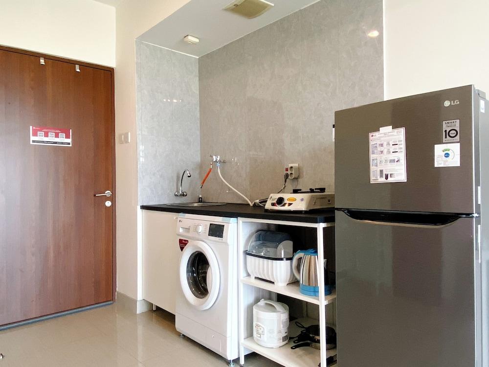 Simply Look Studio At Grand Kamala Lagoon Apartment