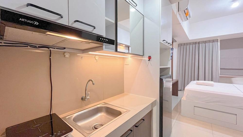 Comfort Studio Room At Vida View Apartment