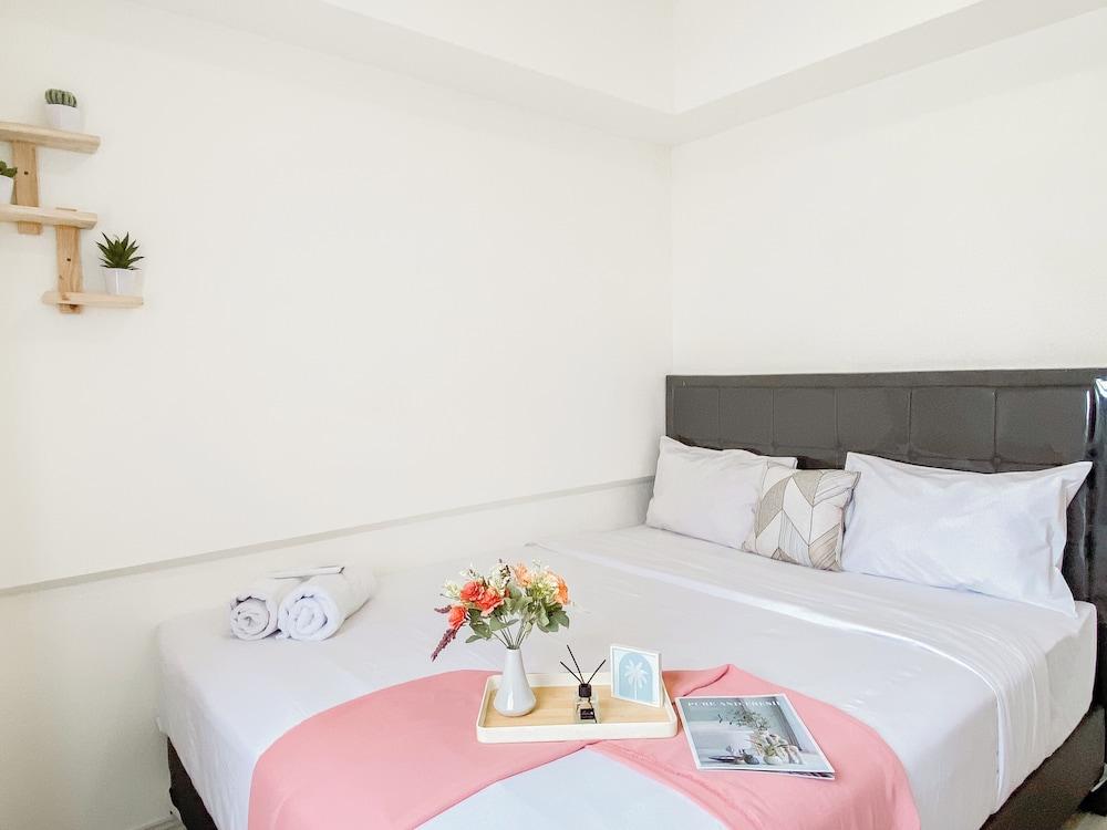 Good Place And Elegant 3Br Meikarta Apartment