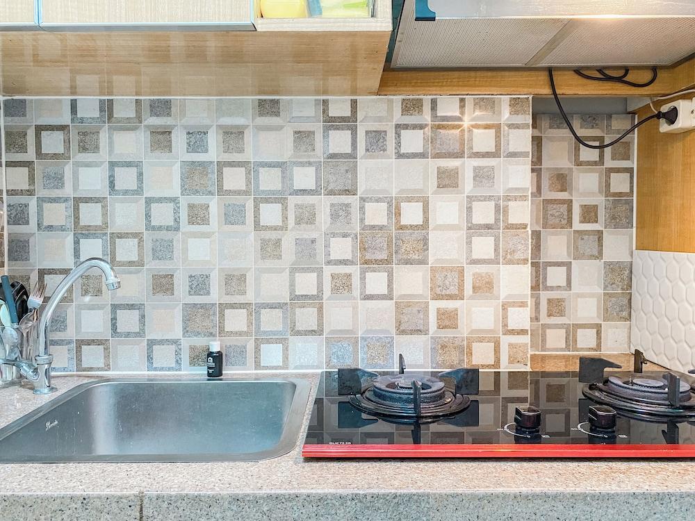 Well Designed Studio Springlake Summarecon Bekasi Apartment