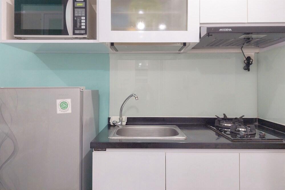 Good Place Studio Apartment M-Town Residence Near Summarecon Mall