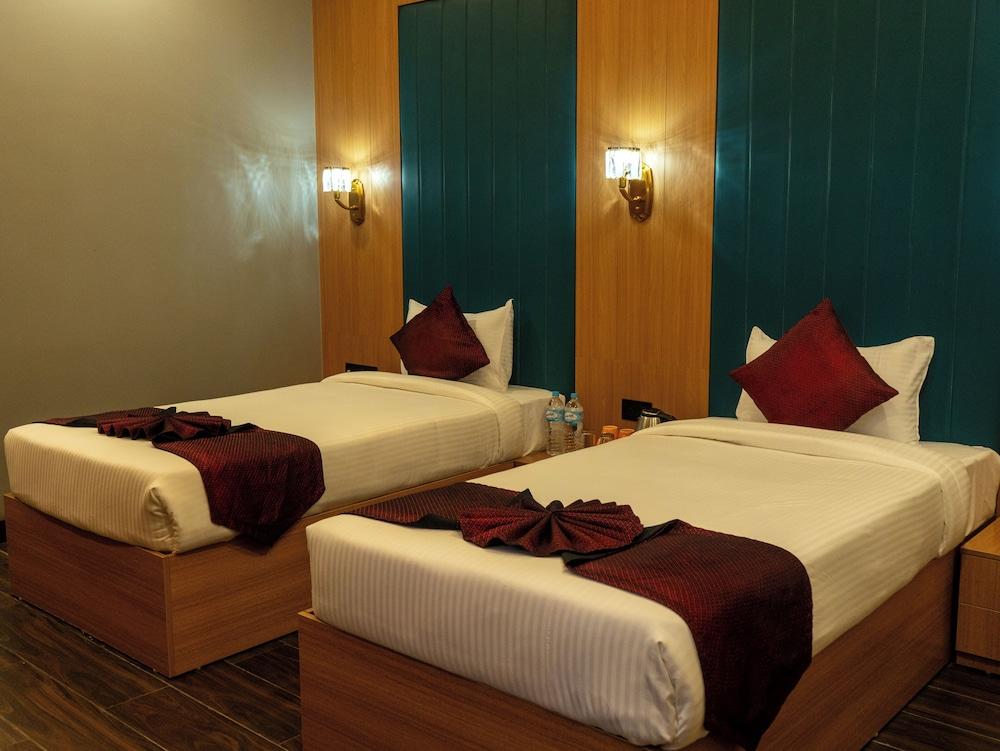 Pravasa Stay Near Luv Kush Square