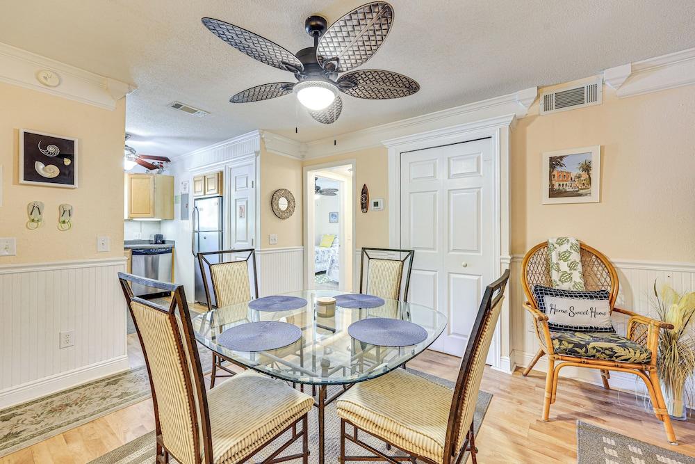 Fernandina Beach Condo w/ Pool + Path to Beach!