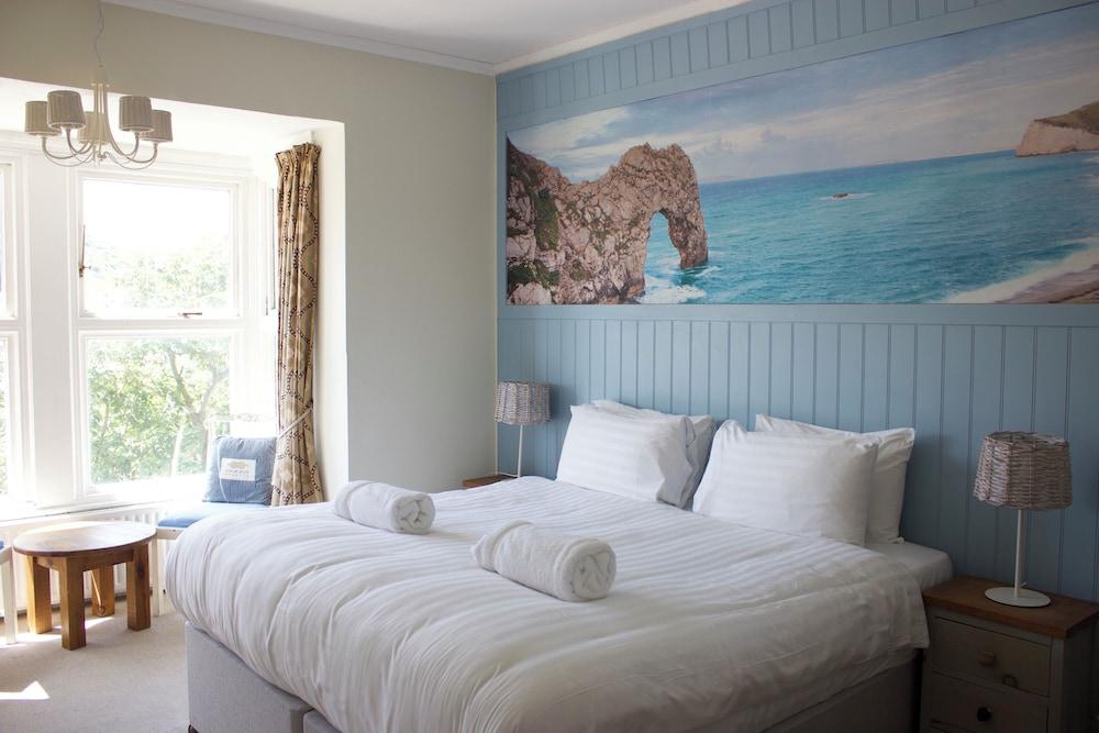 Durdle Door Hotel