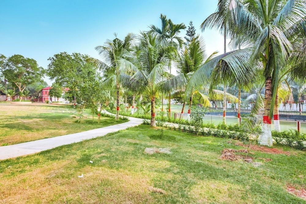 Kokomo Sunset Resort