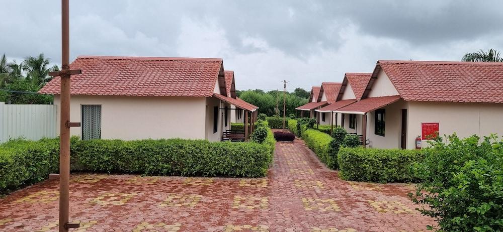 PATANG FAMILY RESORT