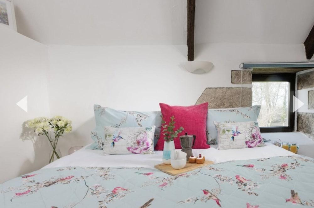 Beautiful Character Cottage - With Hot Tub