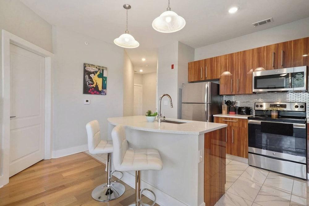 Luxurious Downtown Condo
