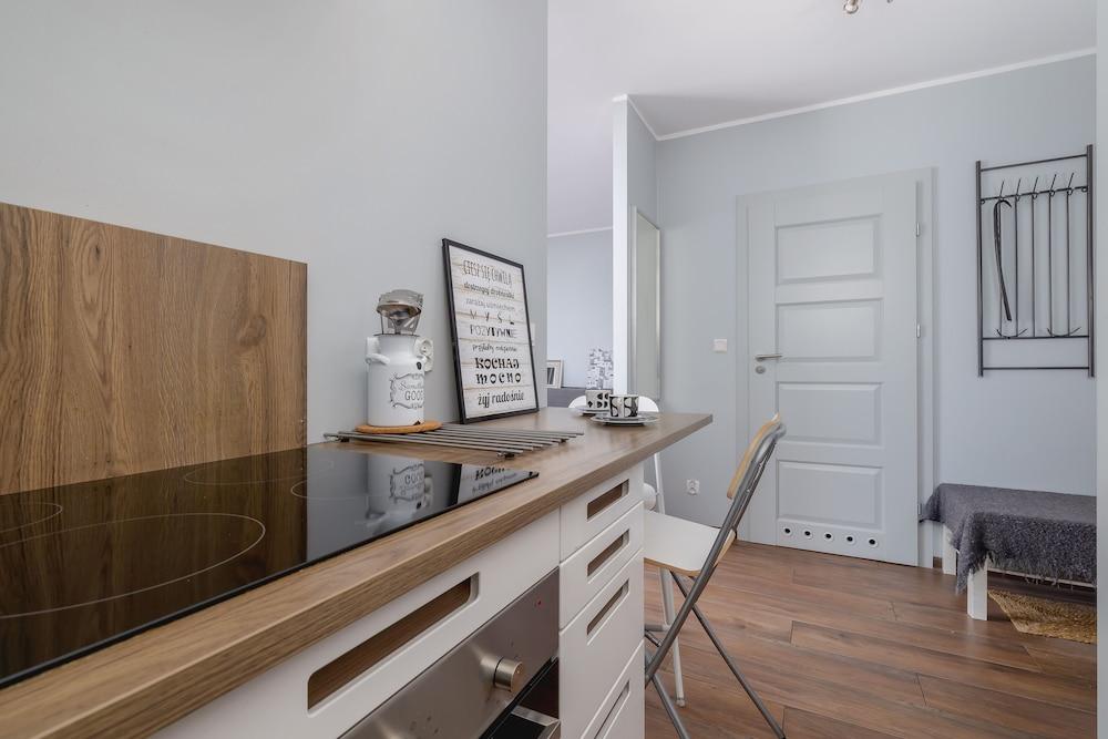 5th Floor Studio in Katowice by Renters