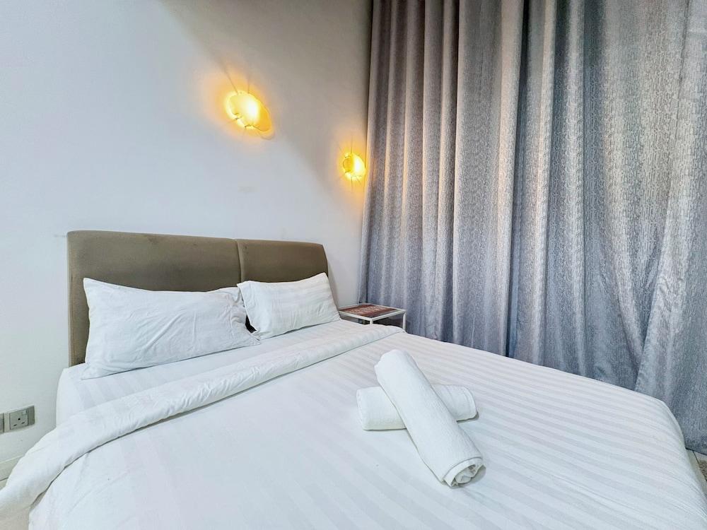 M city ampang KL by Rit