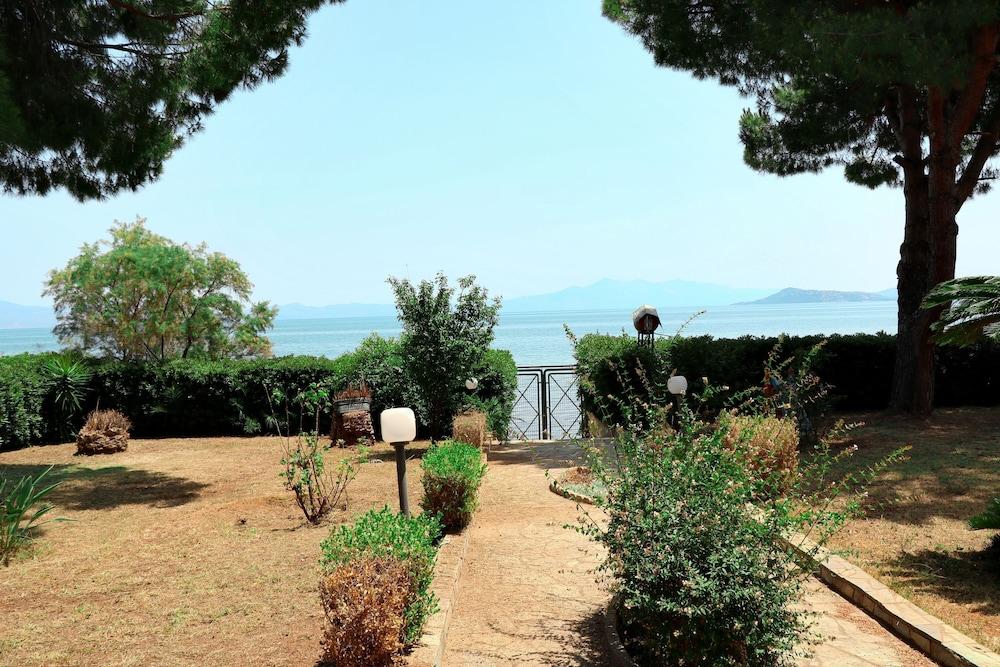 Ekatis Seacoast Nest