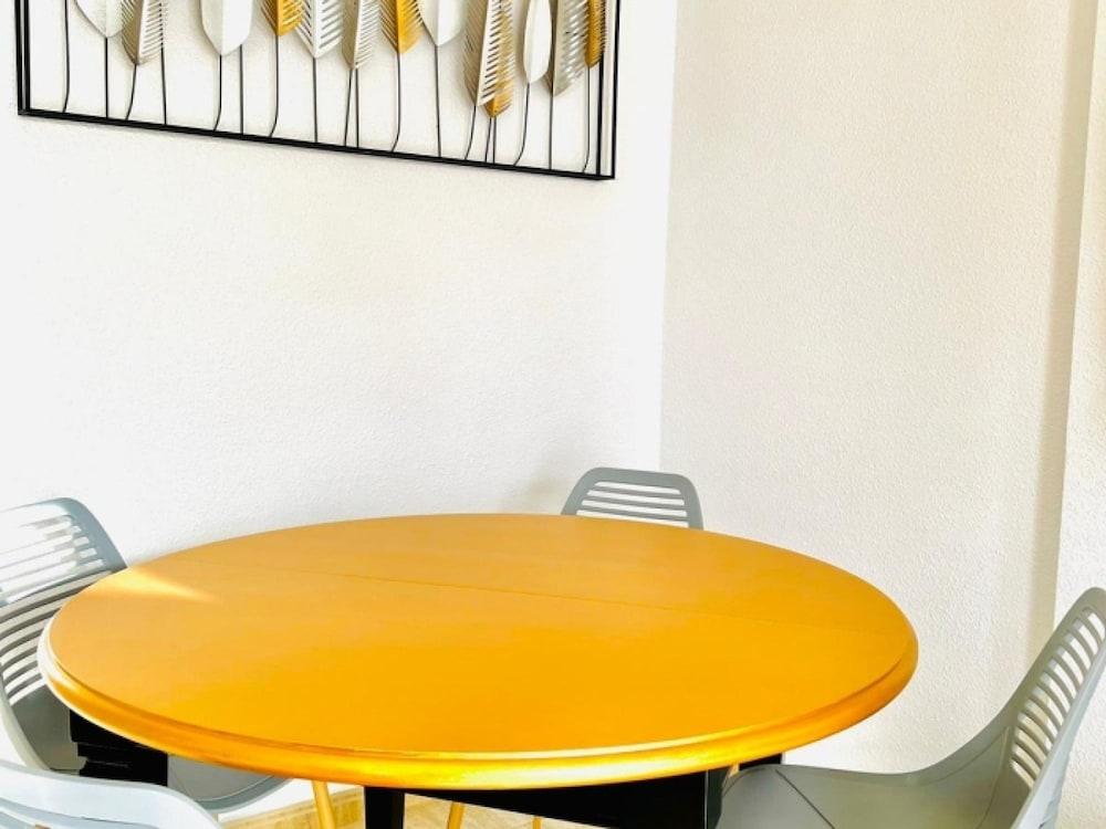 Spacious 2 BR Golden Apartment