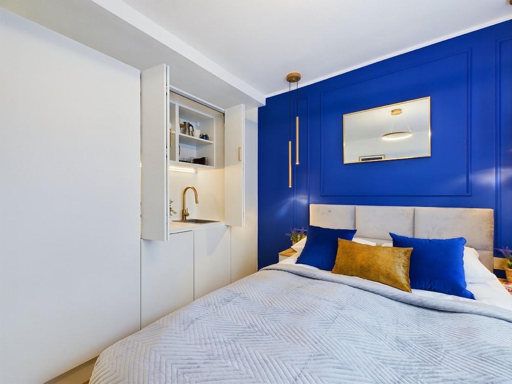 Exceptional Studio for 2 by Renters