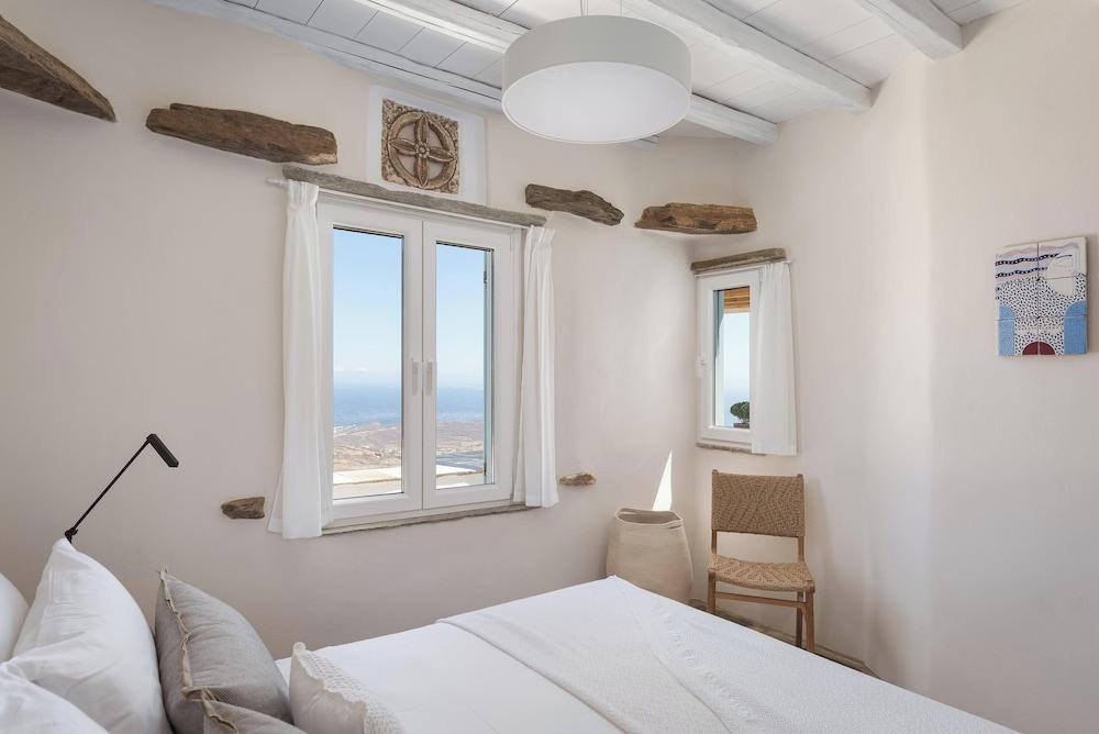 Morfes Luxury Apartments