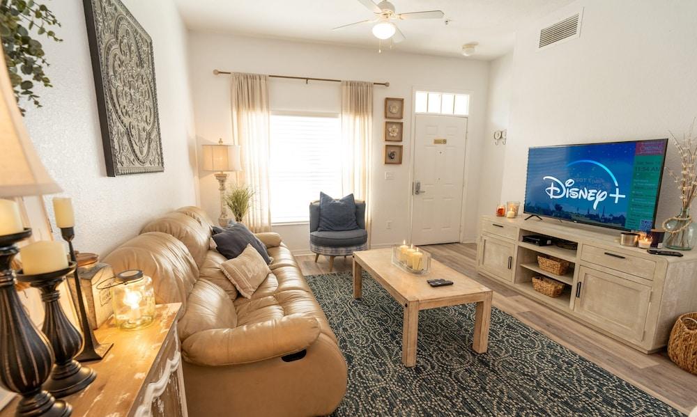 Apartment Minutes From Disney