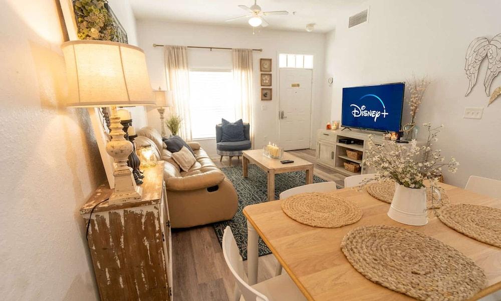 Apartment Minutes From Disney