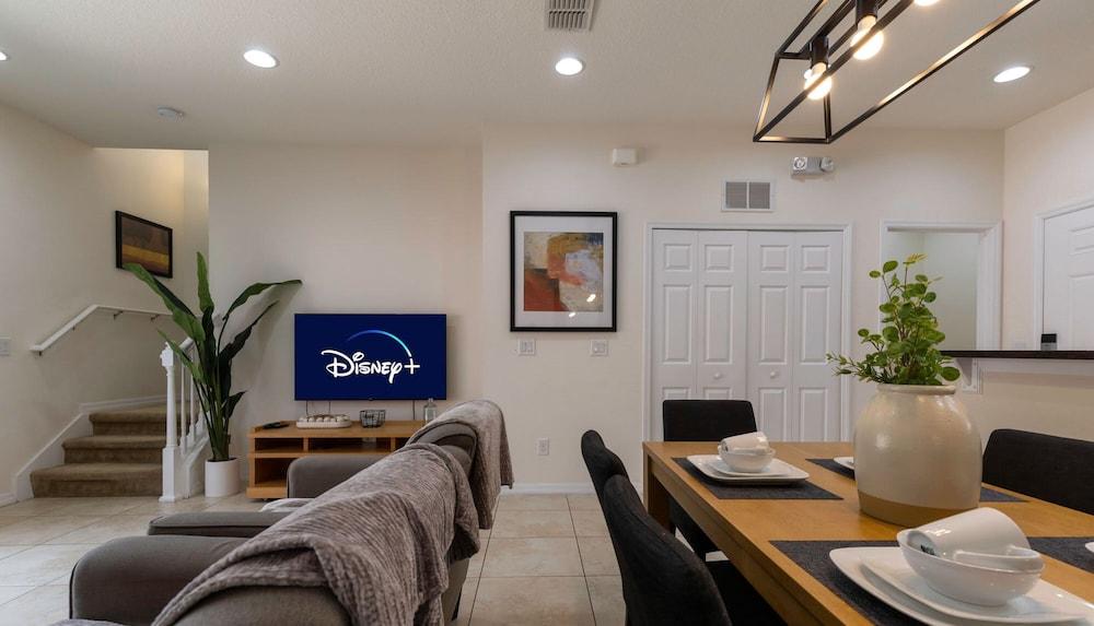 Townhome Jacuzzi Grill 10 min Disney