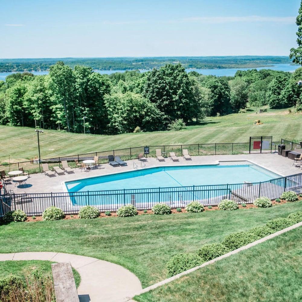 Northern Nights Chalet by Wanderlust Abodes