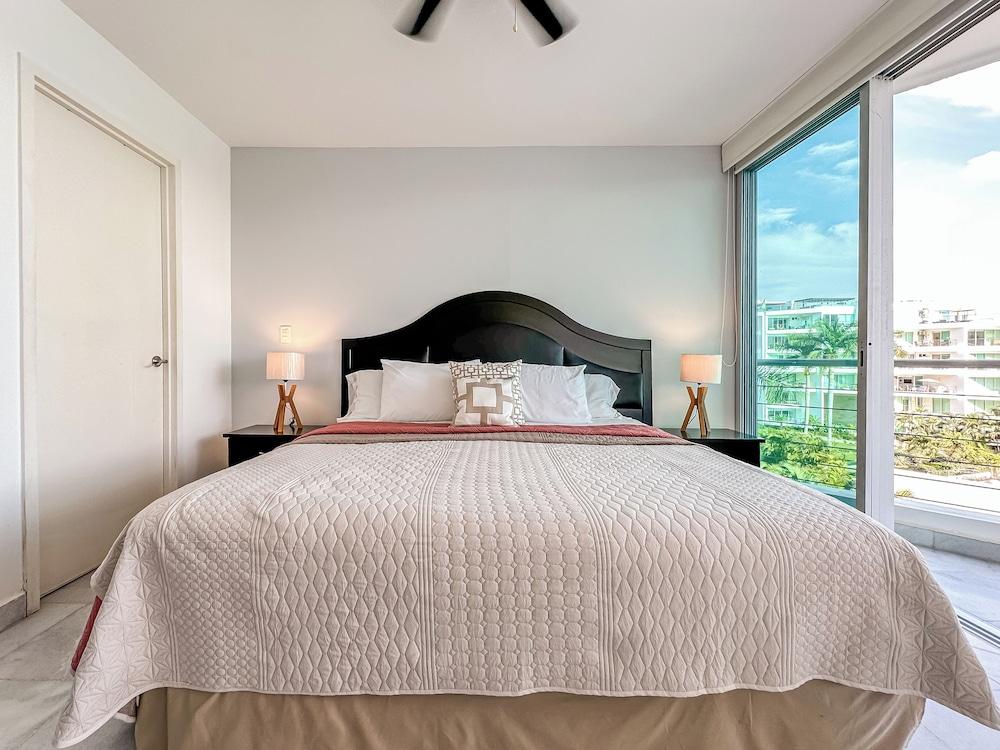 ARIA Residence Beachfront luxury