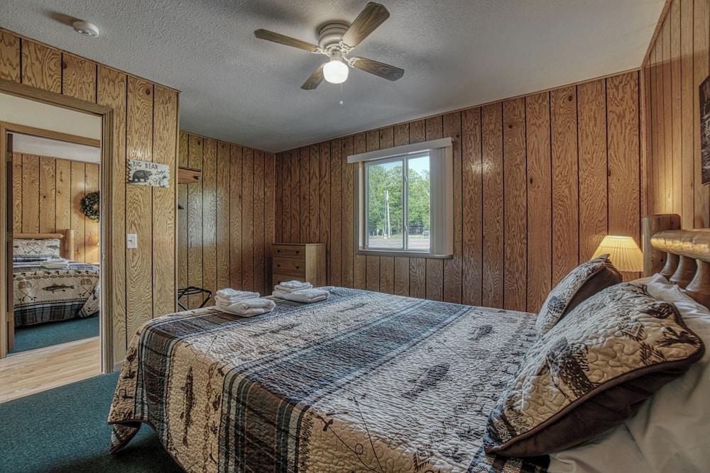 Lena's Northern Pines Resort