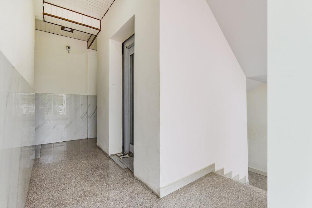 Fabhotel The Bird House