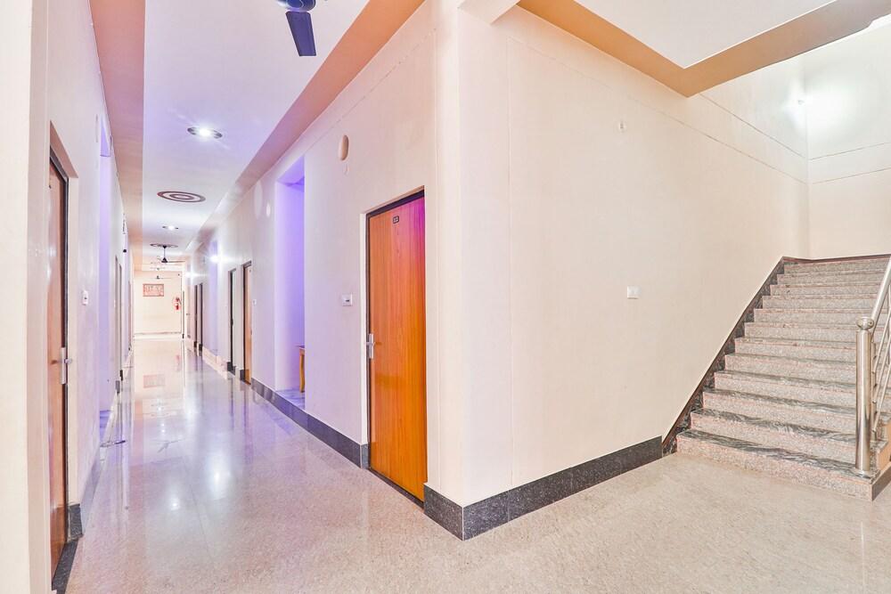 Fabhotel Shree Venkatesh Nileyam