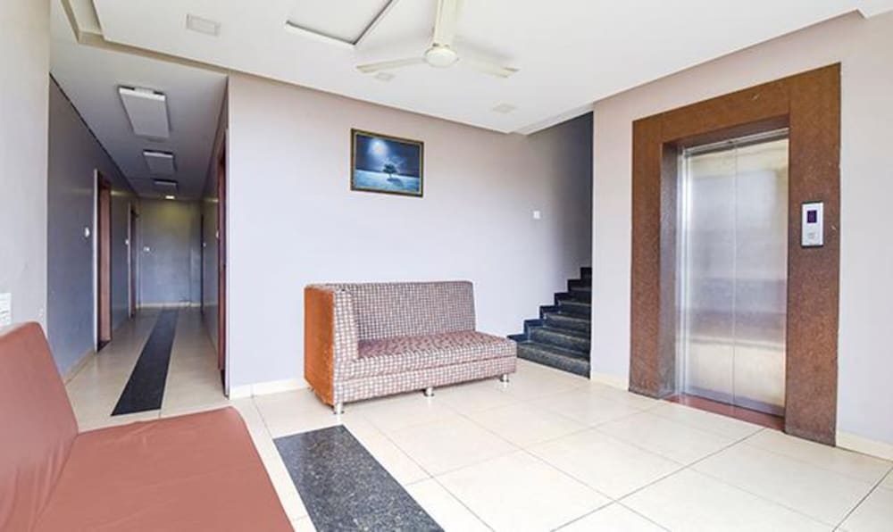 Fabhotel Raghumani Palace