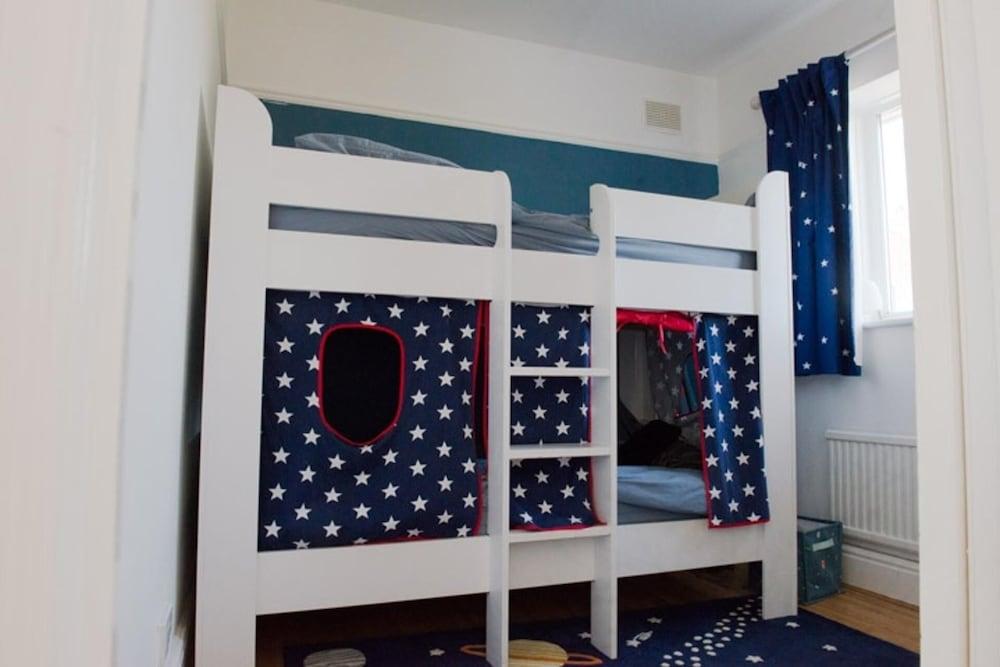 Mumbles - House - Seaside - Sleeps11 - Petfriendly