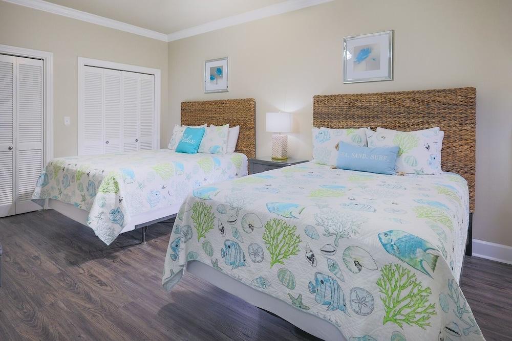 Phoenix Ix 707 2 Bedroom Condo