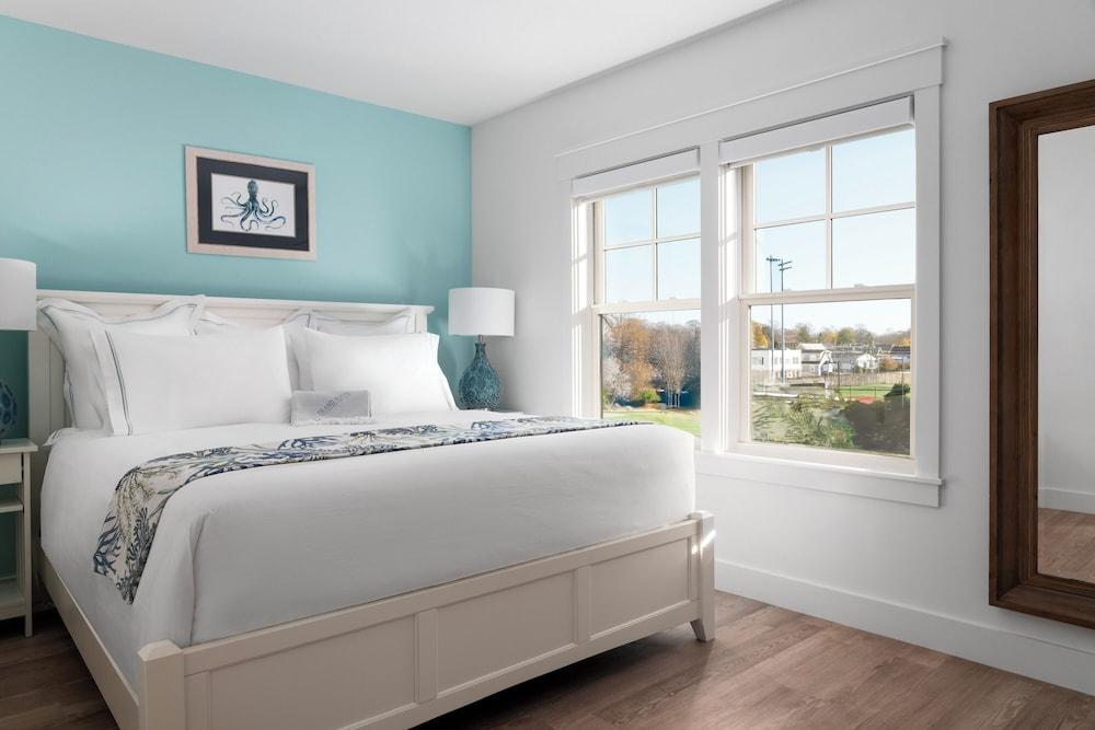 Island House Newport