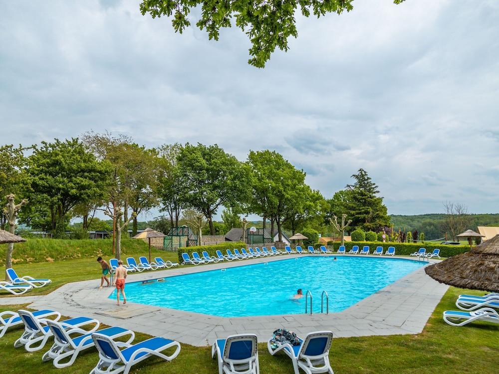 Compact Chalet in Gulpen With Terrace