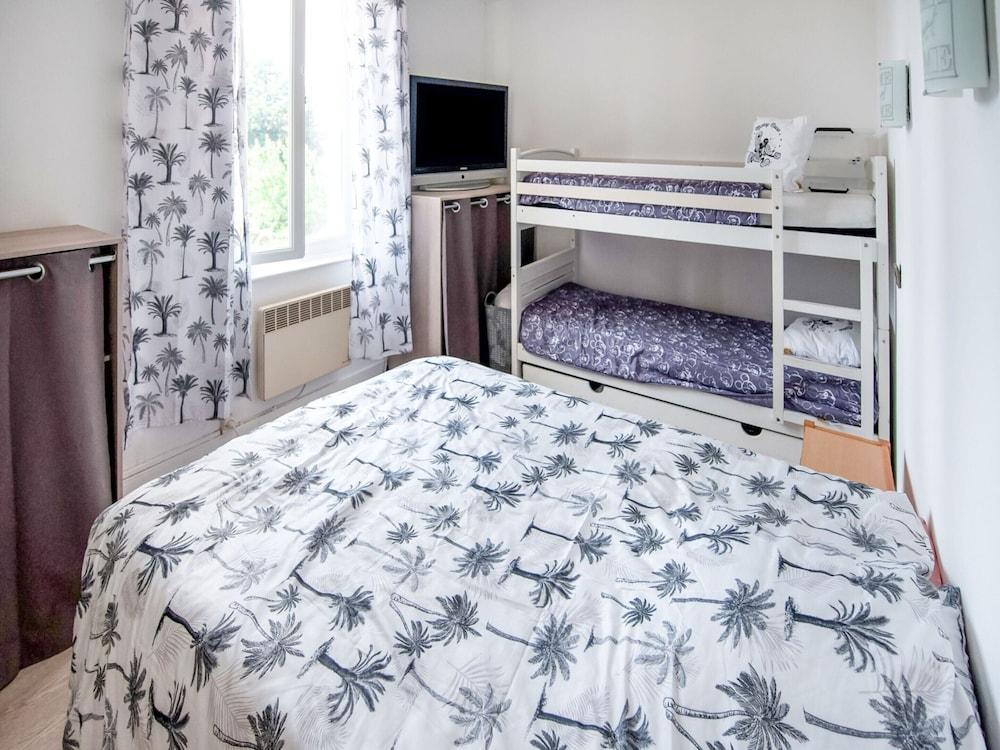 Holiday Home in Orange With Private Pool