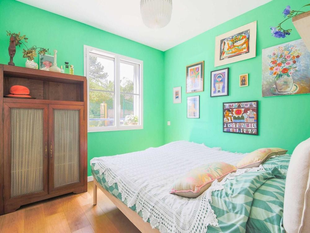 Apartment in Provence With Pool & Golf