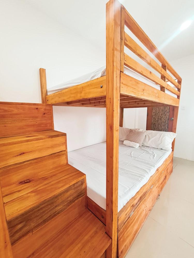 148 Guesthouse and Resort