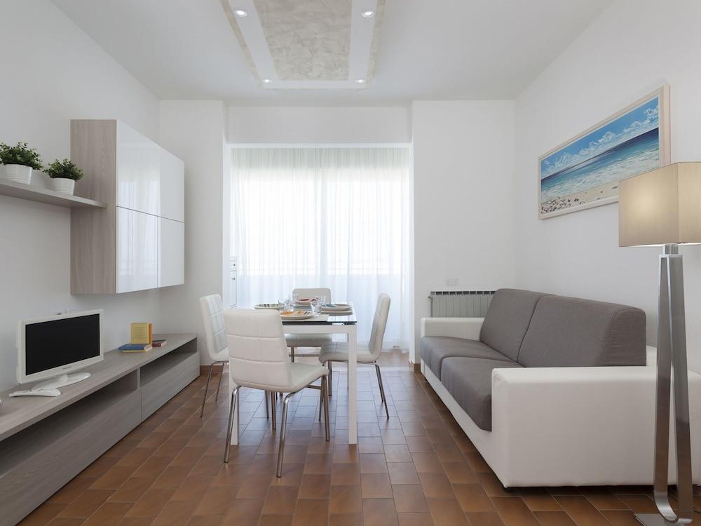 Belvilla by OYO Fucini Type A