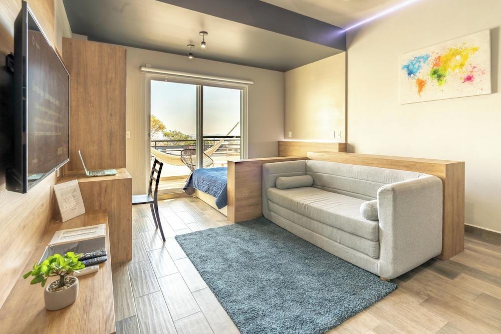 Moderno Estudio con Alberca Gym Rooftop