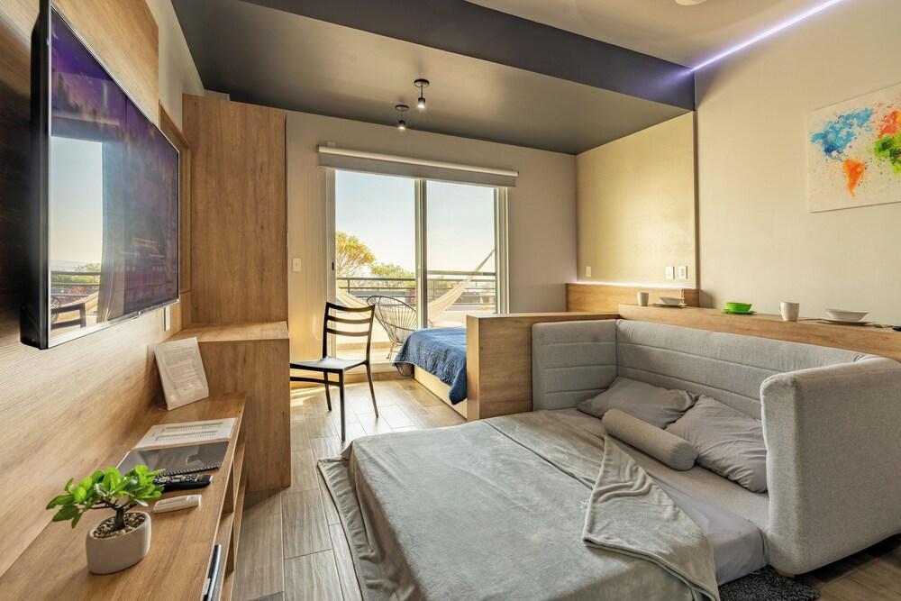 Moderno Estudio con Alberca Gym Rooftop