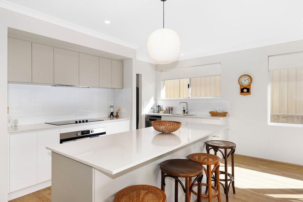 Barry's Holiday Home