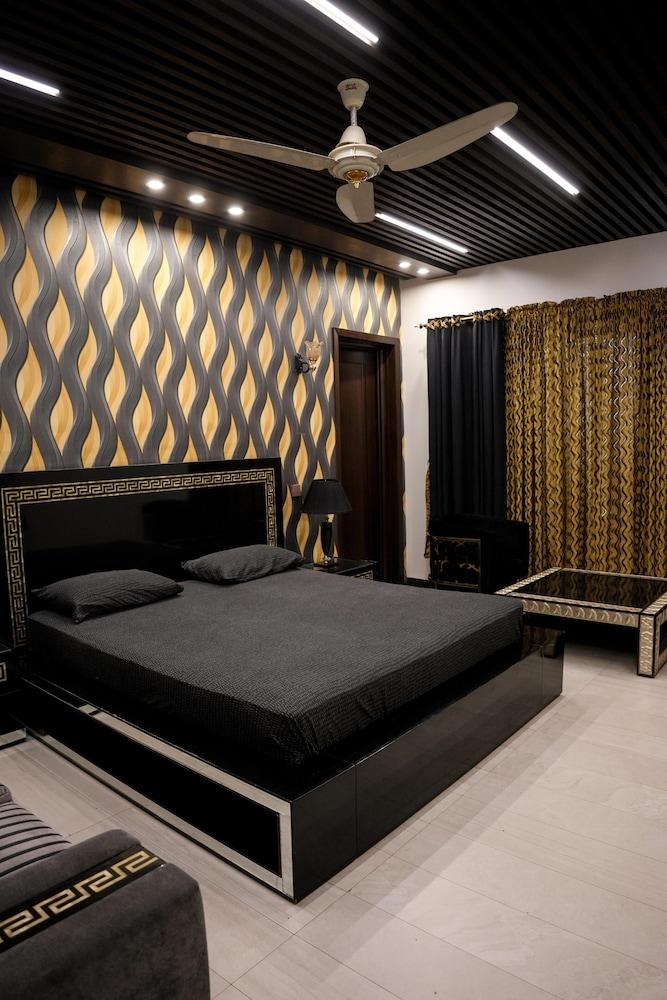 Triphatch Farm House