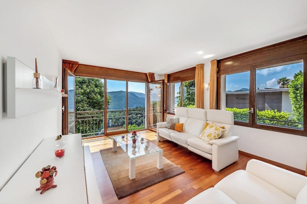 Vernate Lugano Lake Sweet View