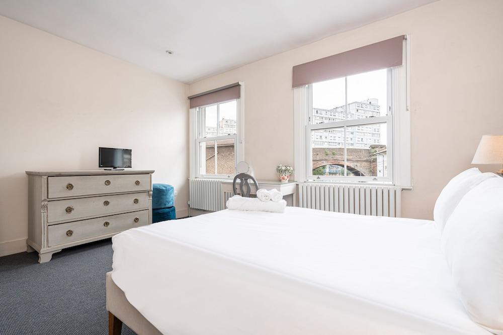 Lovely Battersea Home by Underthedoormat