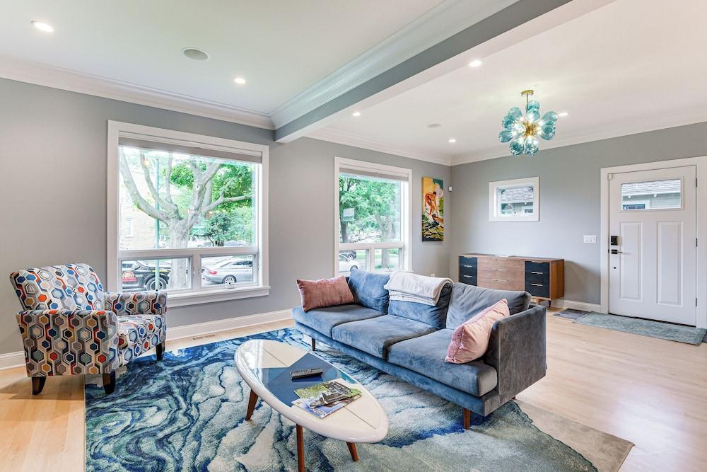 Game Room, Deck & Yard: Chicago Home