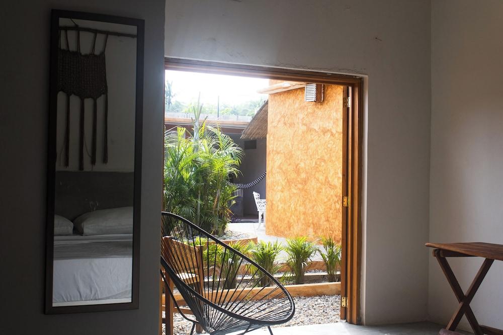 Melrose - Hidden Port