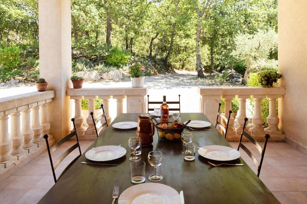 Menerbes Home With Private Pool