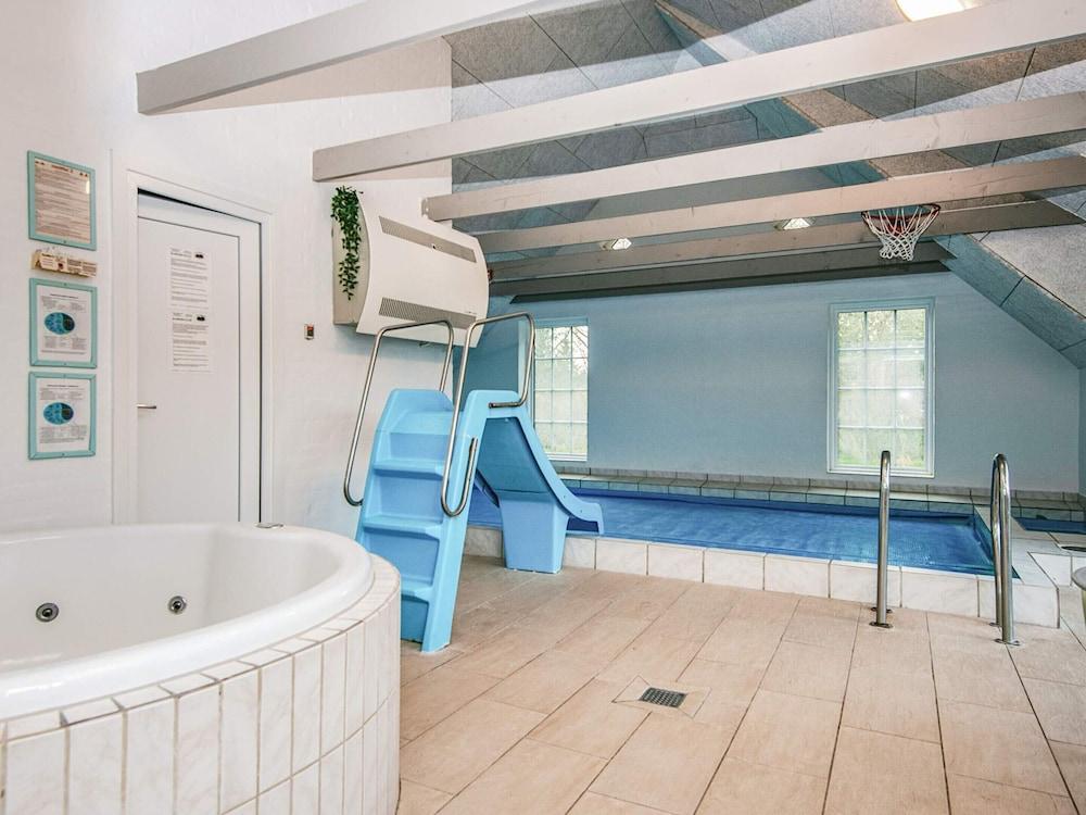 Luxury Pool House by Sea - By Traum Ferienwohnungen