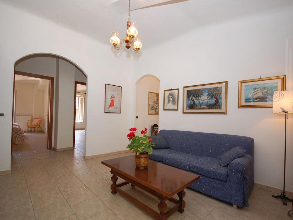 Stay Central in Historic Lucca